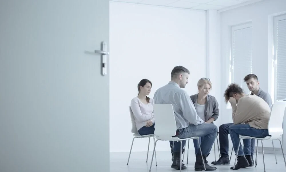 Breaking Old Habits: Stop Smoking Hypnotherapy for Lasting Behavioural Change